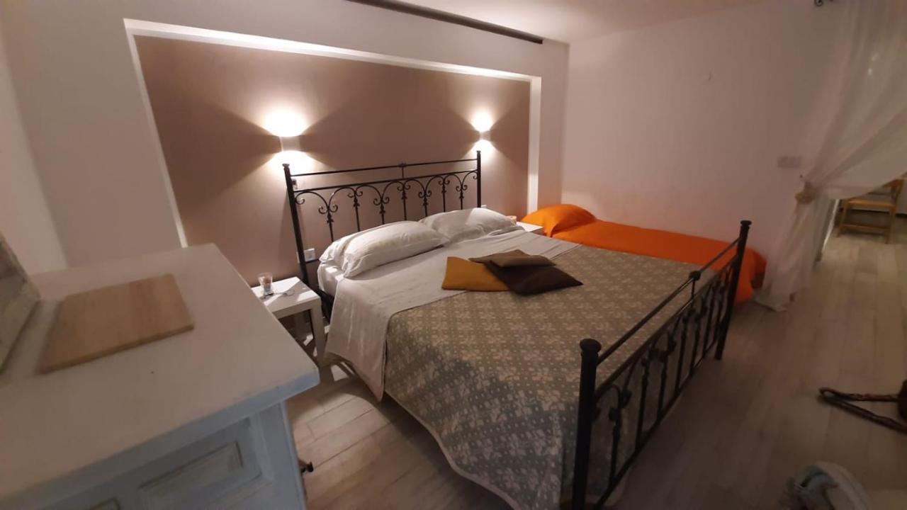 La Nicchia Del Borgo Lejlighed Taranto Eksteriør billede